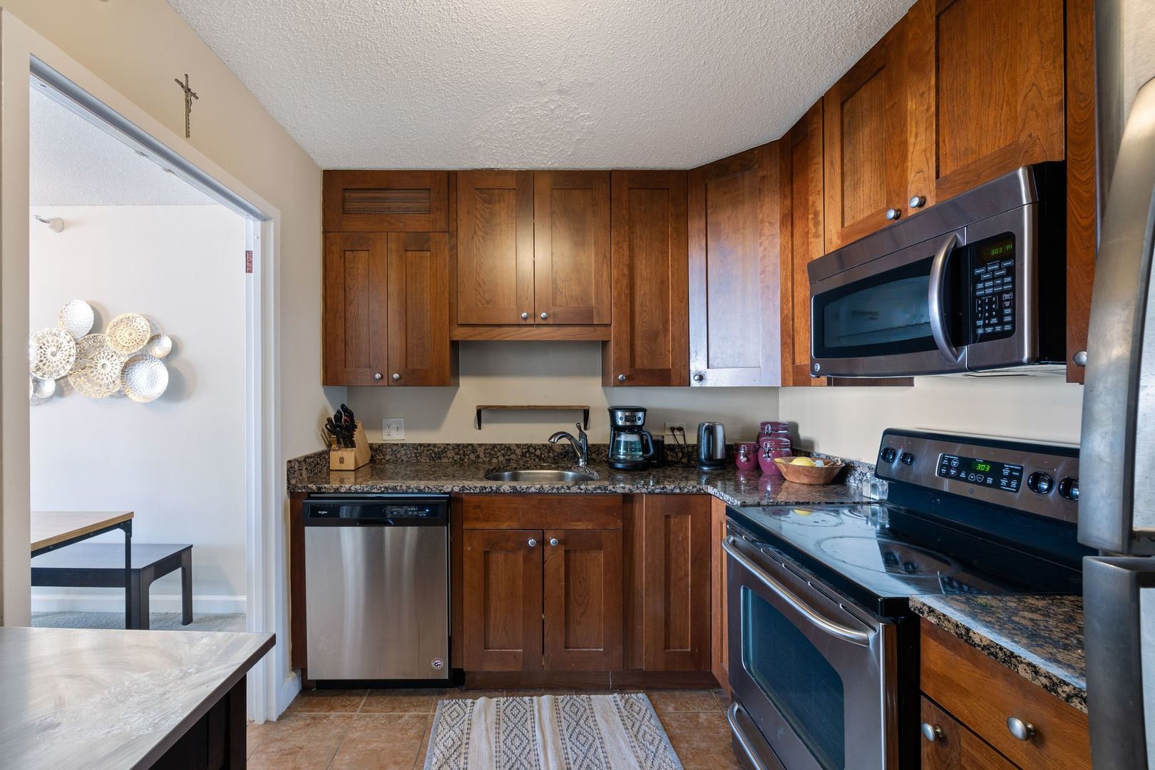 10 E Ontario Street 4307 Property Photo 6