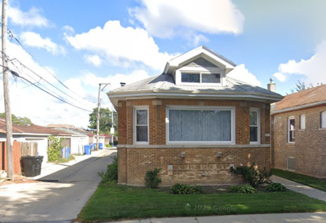 8315 S Dante Avenue Property Photo 1