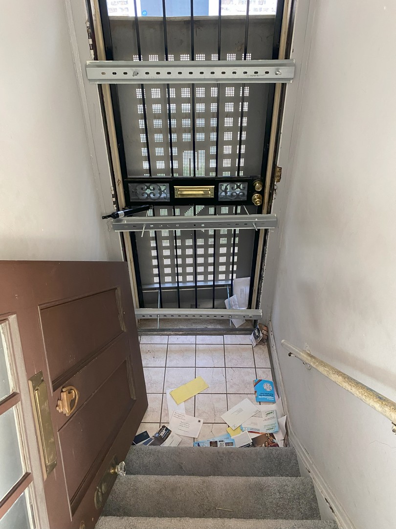 8315 S Dante Avenue Property Photo 15