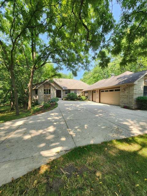 1 Timber Ridge Court Property Photo 5