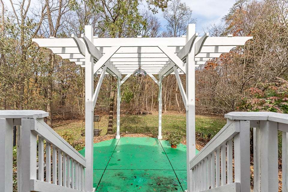 1 Timber Ridge Court Property Photo 27