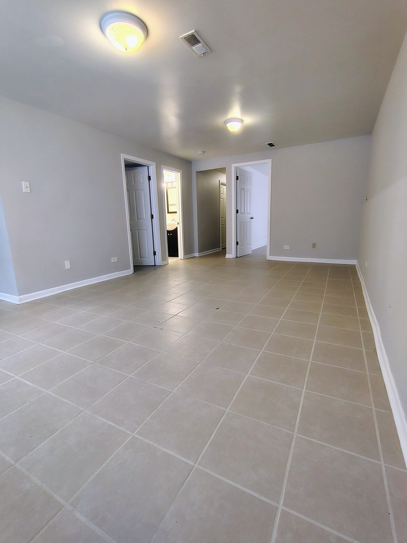 16451 Marshfield Avenue Property Photo 11
