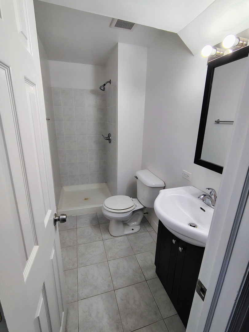 16451 Marshfield Avenue Property Photo 14