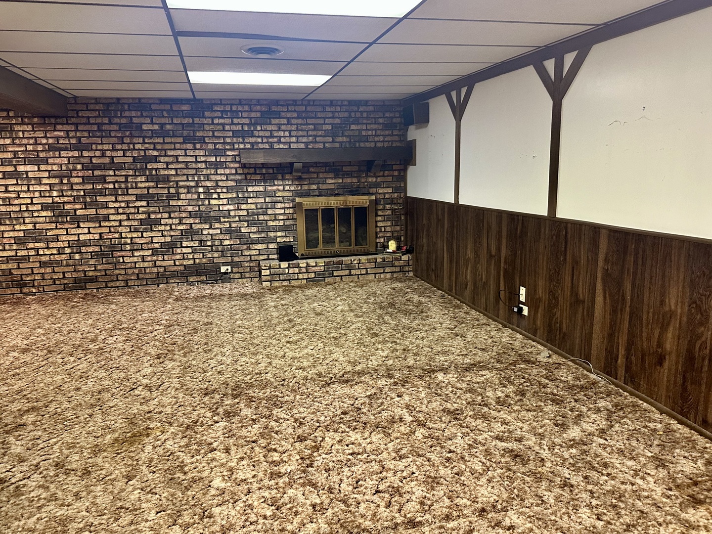 864 Ash Drive Property Photo 23