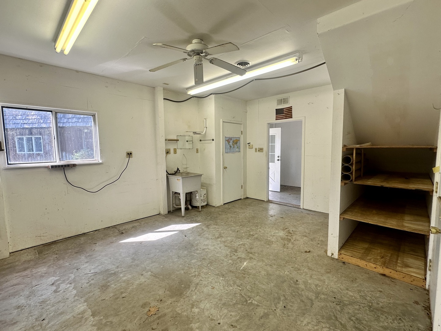 864 Ash Drive Property Photo 30