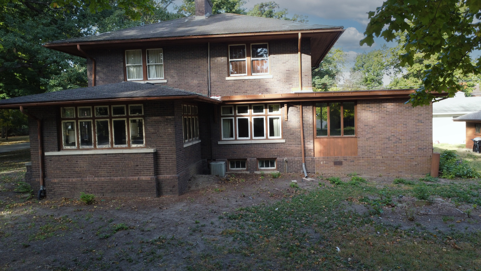 328 E Mulberry Street Property Photo 6