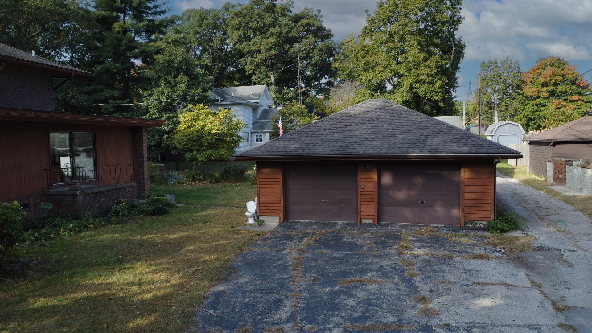 328 E Mulberry Street Property Photo 11