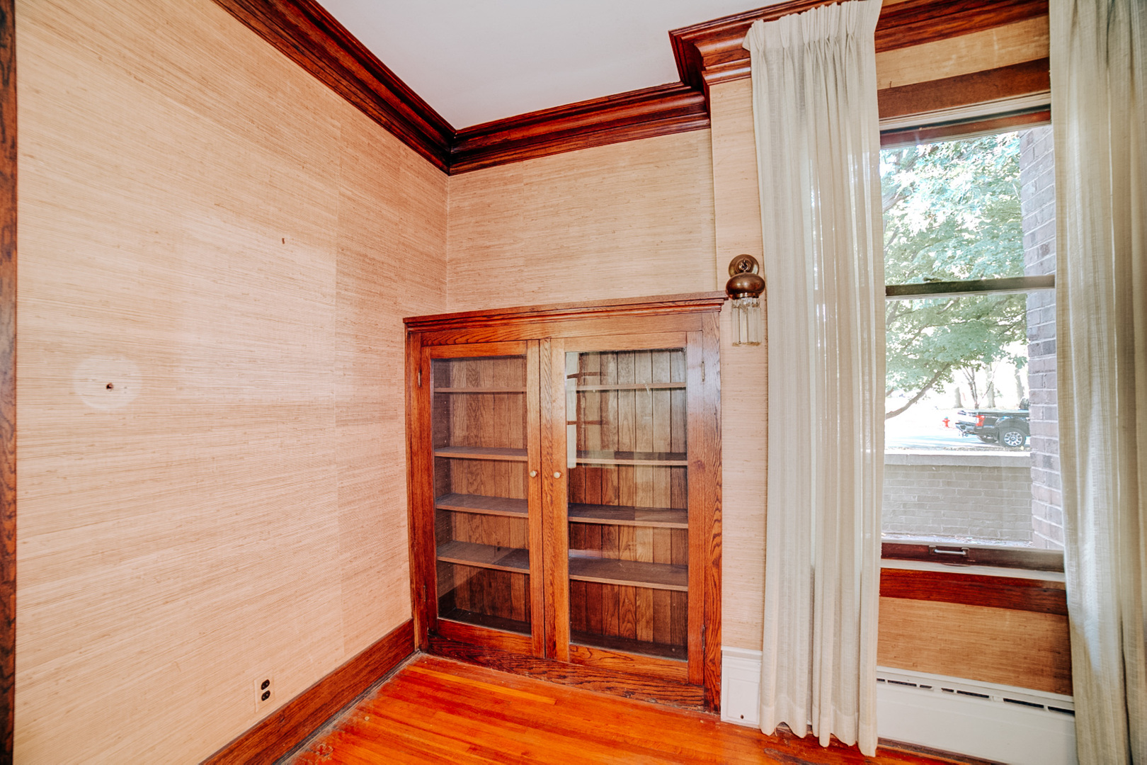 328 E Mulberry Street Property Photo 14