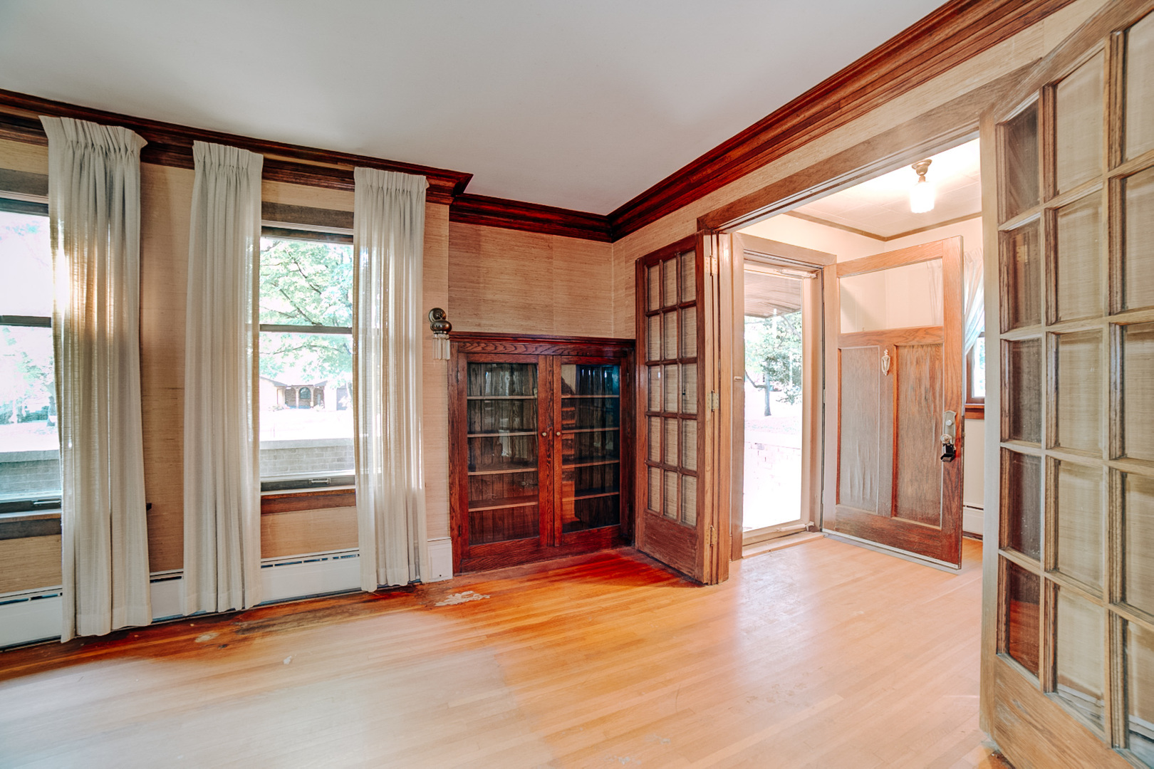 328 E Mulberry Street Property Photo 15