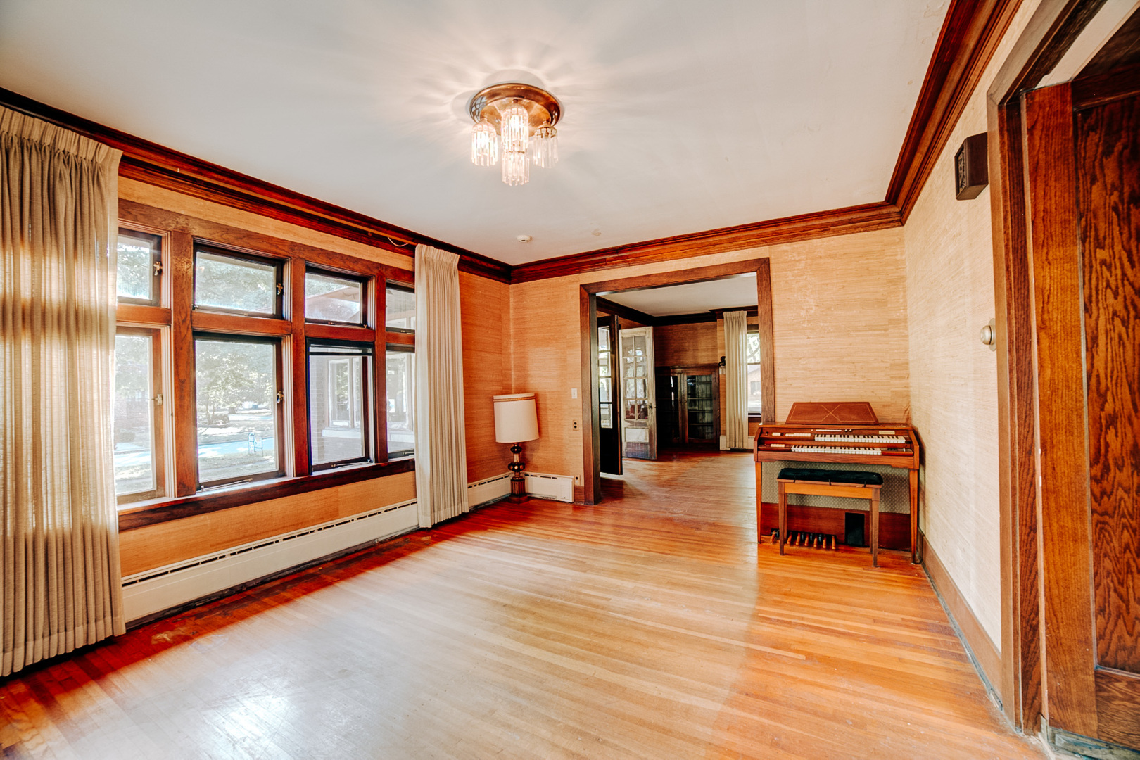 328 E Mulberry Street Property Photo 18