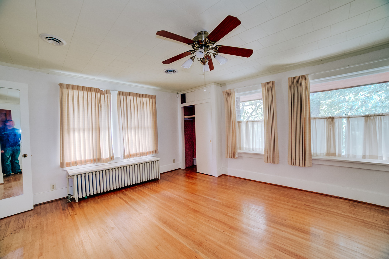 328 E Mulberry Street Property Photo 23