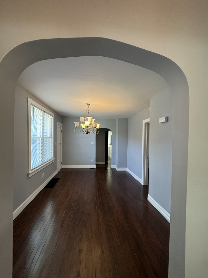 2916 Jackson Avenue Property Photo 6