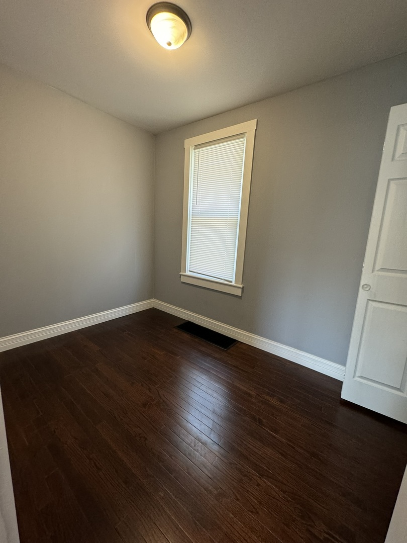 2916 Jackson Avenue Property Photo 10
