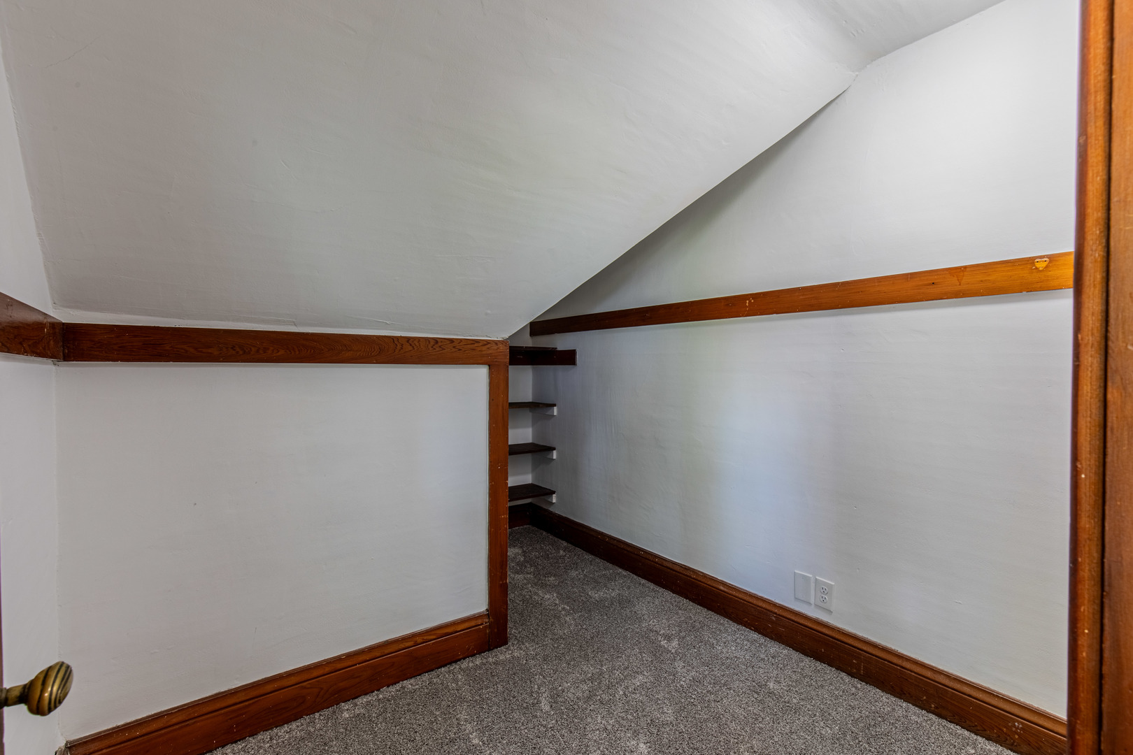 211 Wiley Avenue Property Photo 17