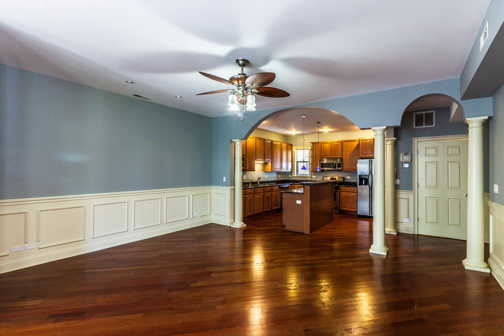 7020 S Paxton Avenue 2s Property Photo 2