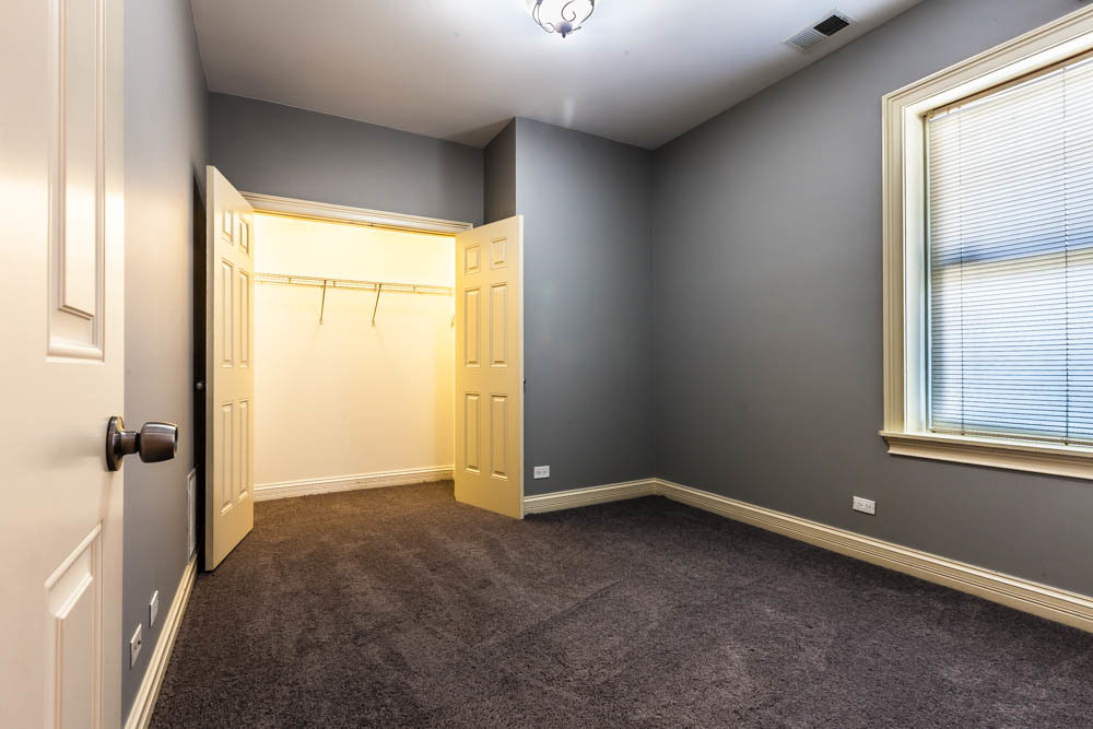 7020 S Paxton Avenue 2s Property Photo 14