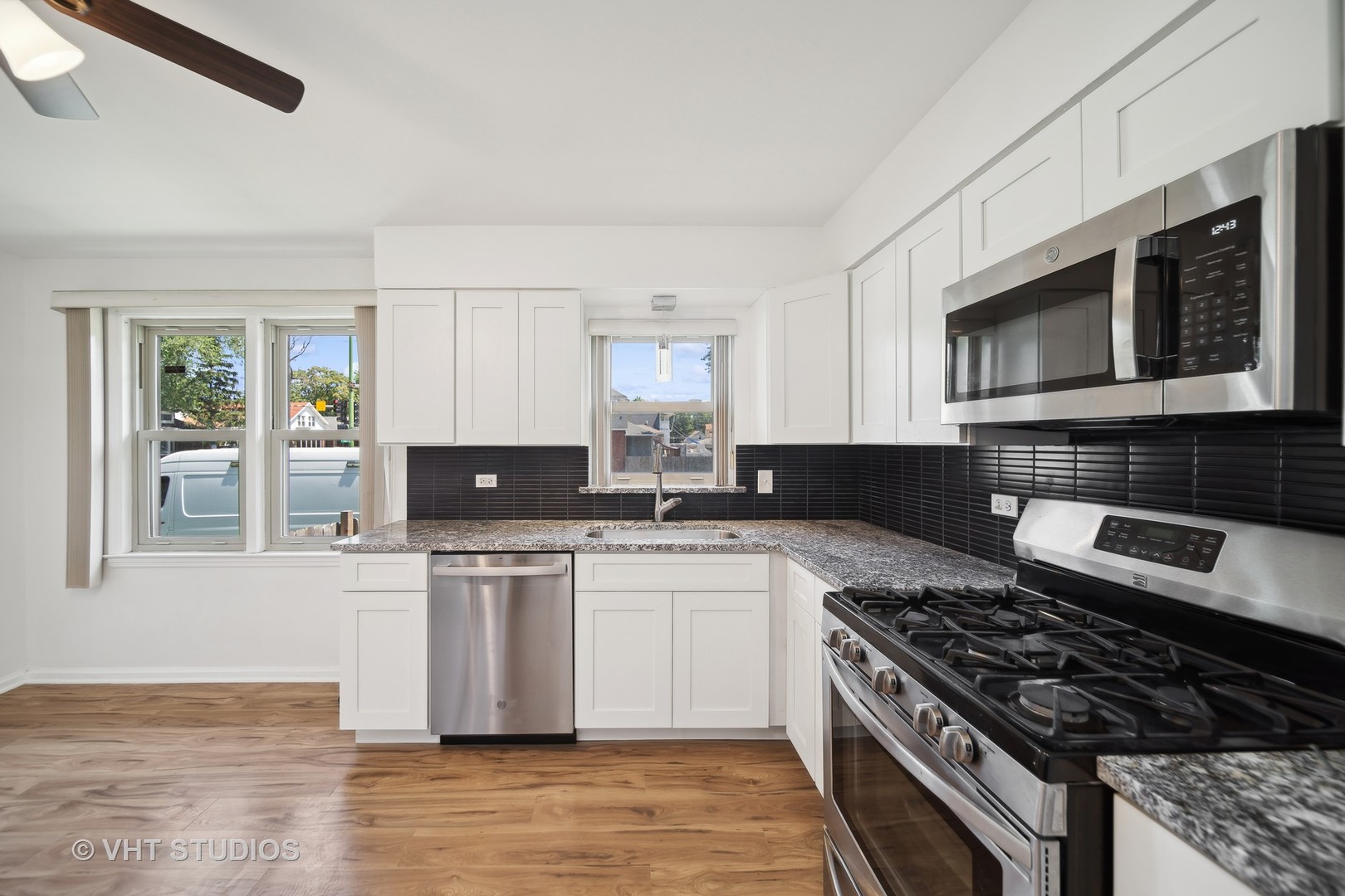 1953 E 93rd Street Property Photo 5