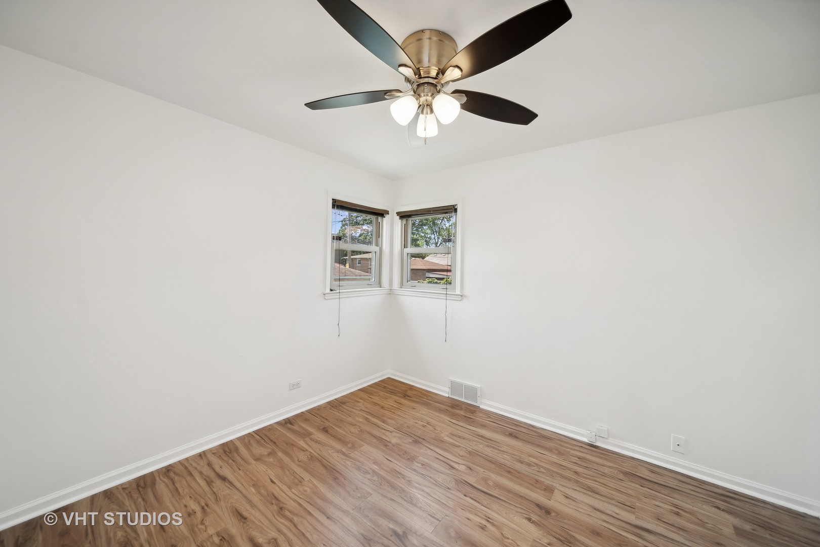 1953 E 93rd Street Property Photo 7