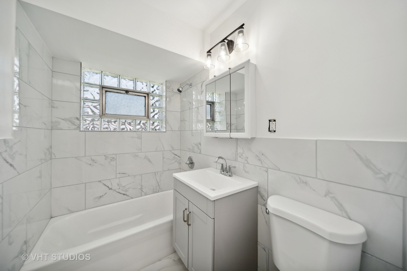 1953 E 93rd Street Property Photo 10