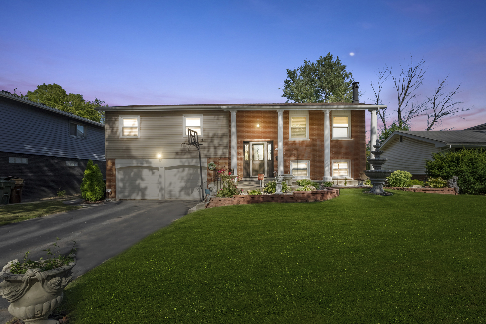 19013 Jonathan Lane Property Photo 4