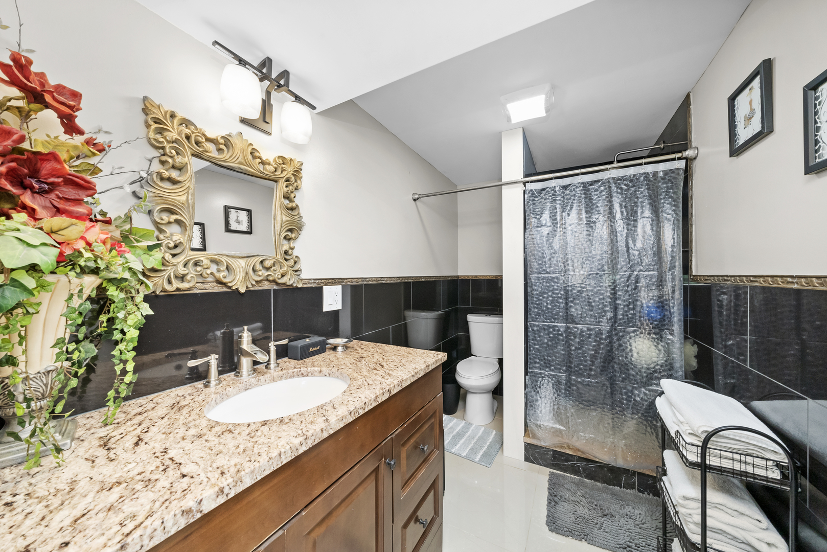 19013 Jonathan Lane Property Photo 24