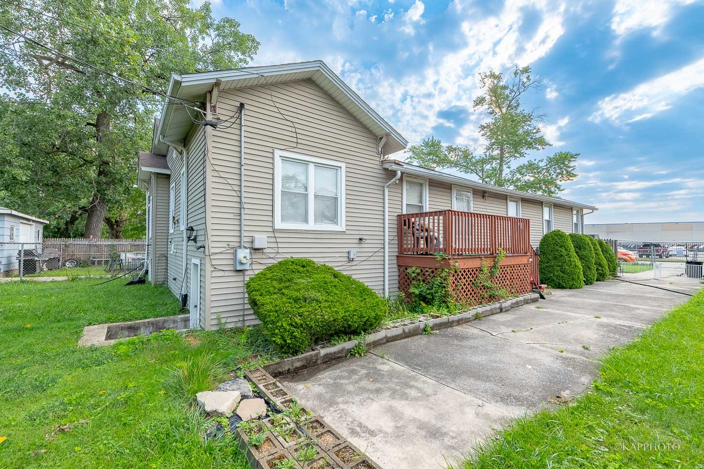 11622 S Watkins Avenue Property Photo 27