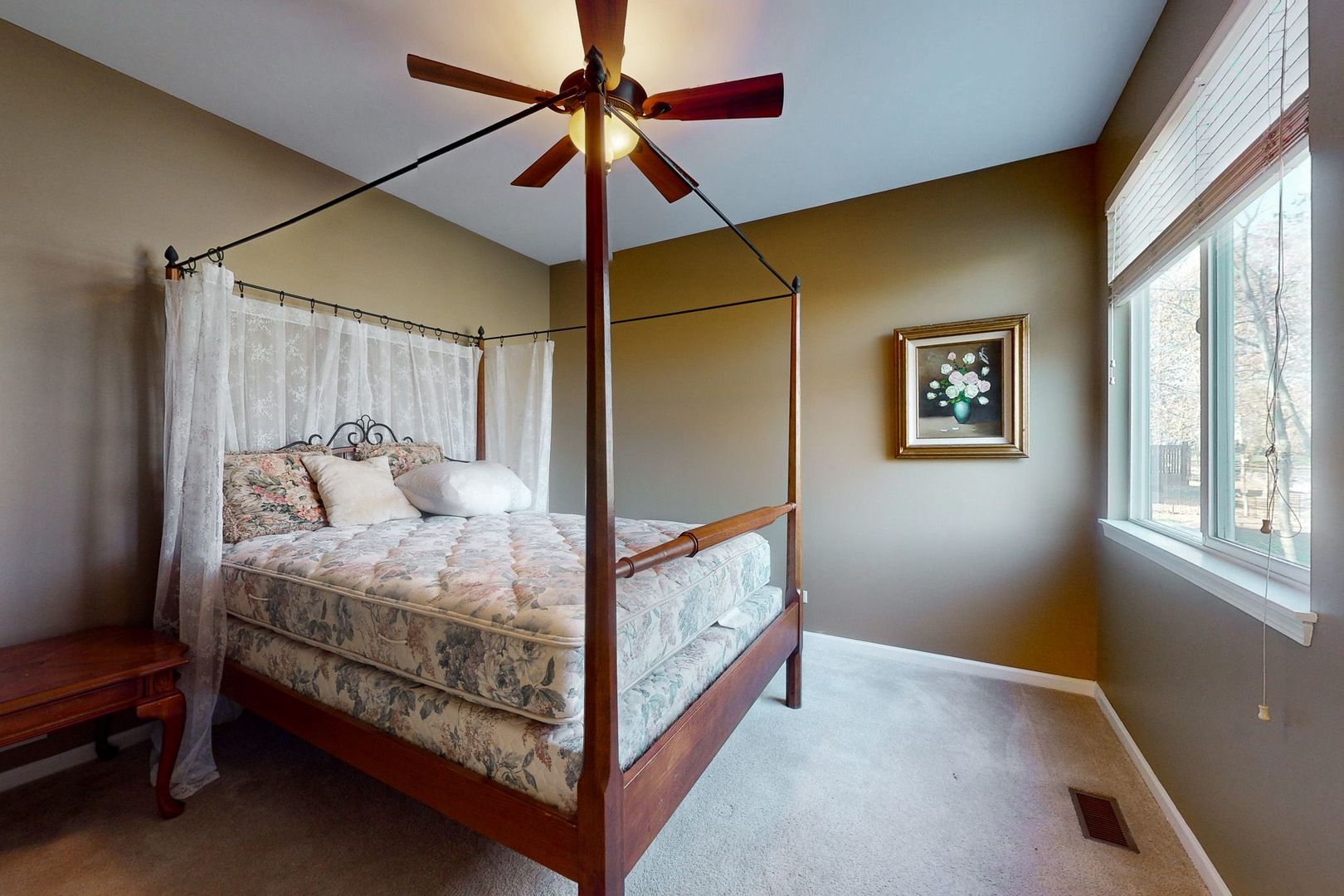 5670 Brentwood Drive Property Photo 11