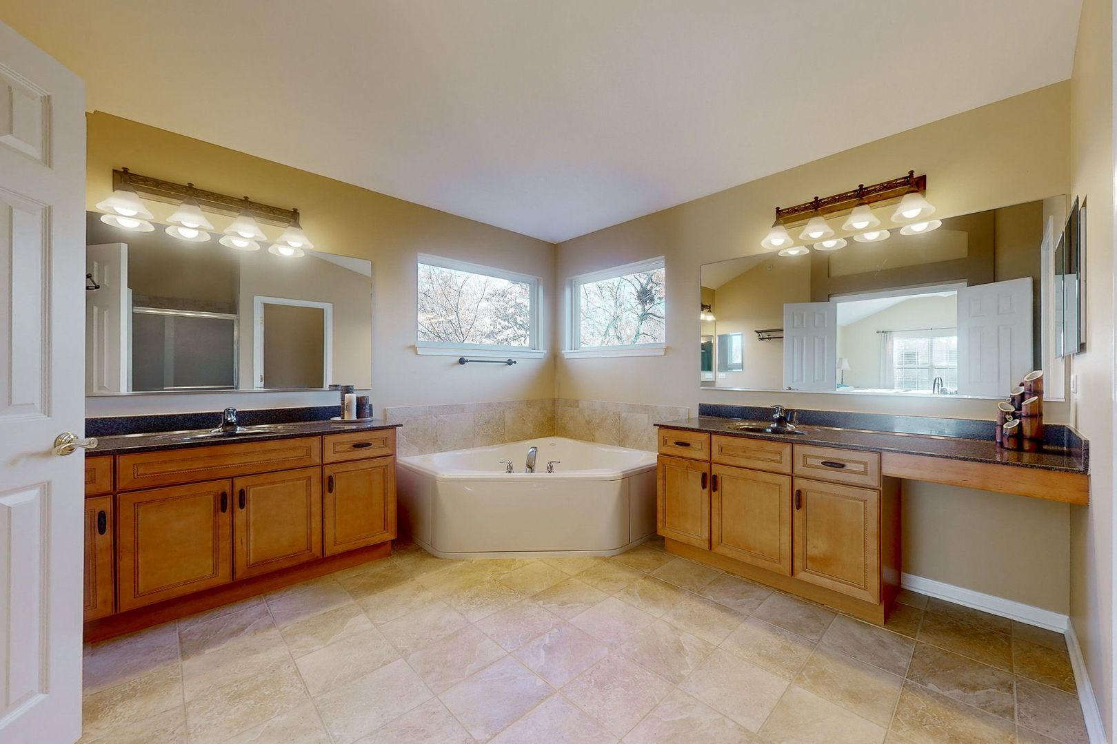 5670 Brentwood Drive Property Photo 25