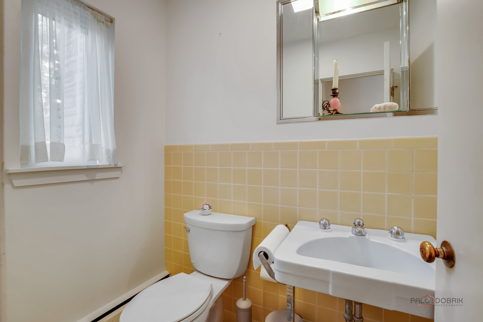135 E Hawthorne Court Property Photo 6