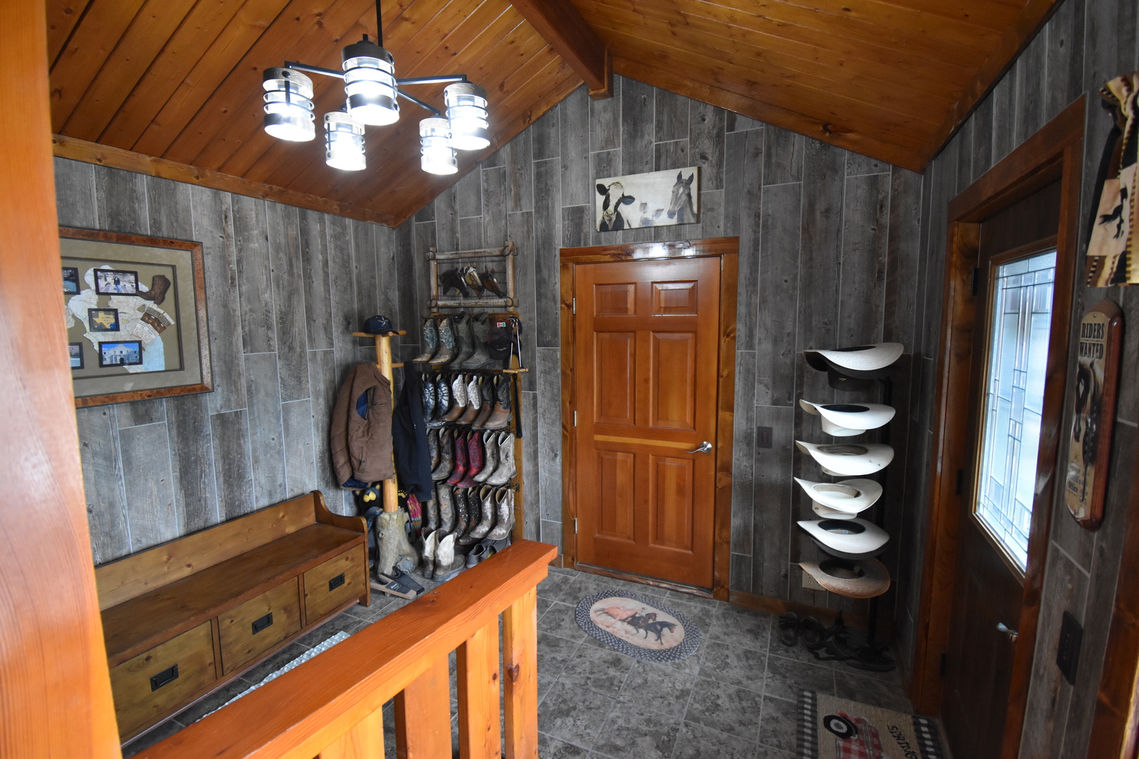 2951 N 28th Road Property Photo 25