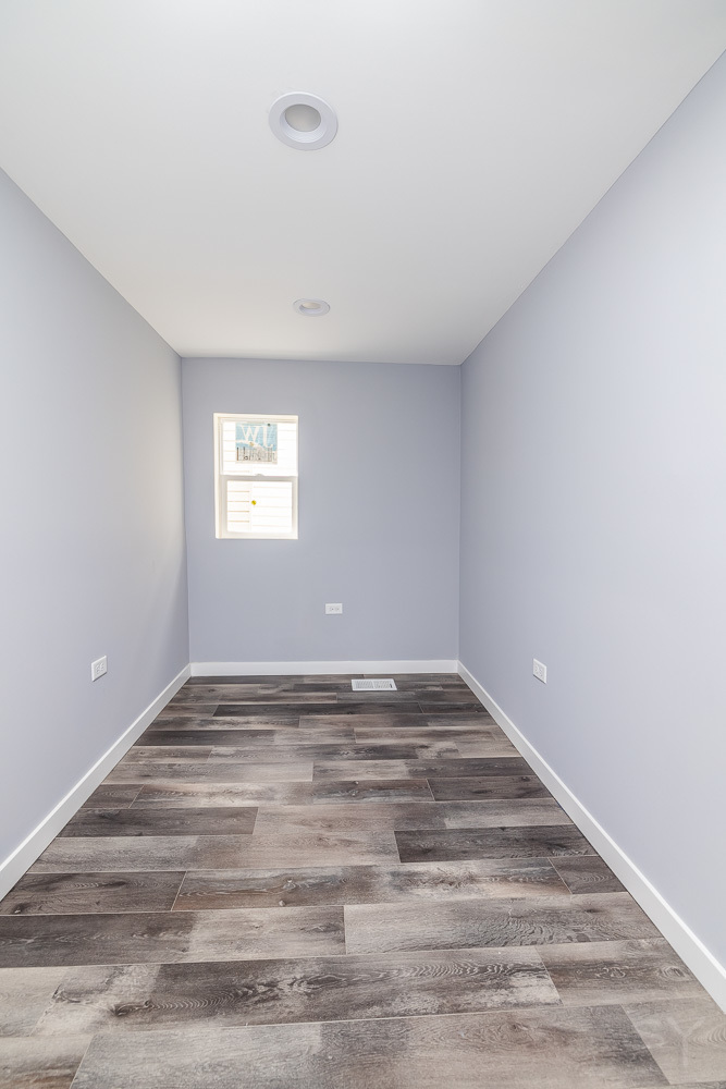 5207 S Laflin Street Property Photo 25