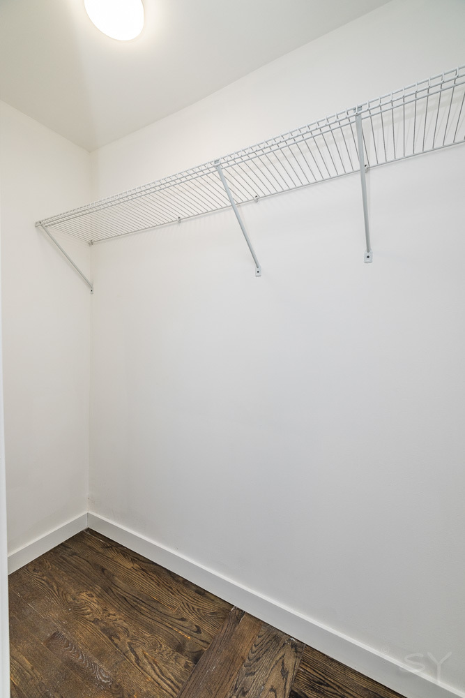5207 S Laflin Street Property Photo 28