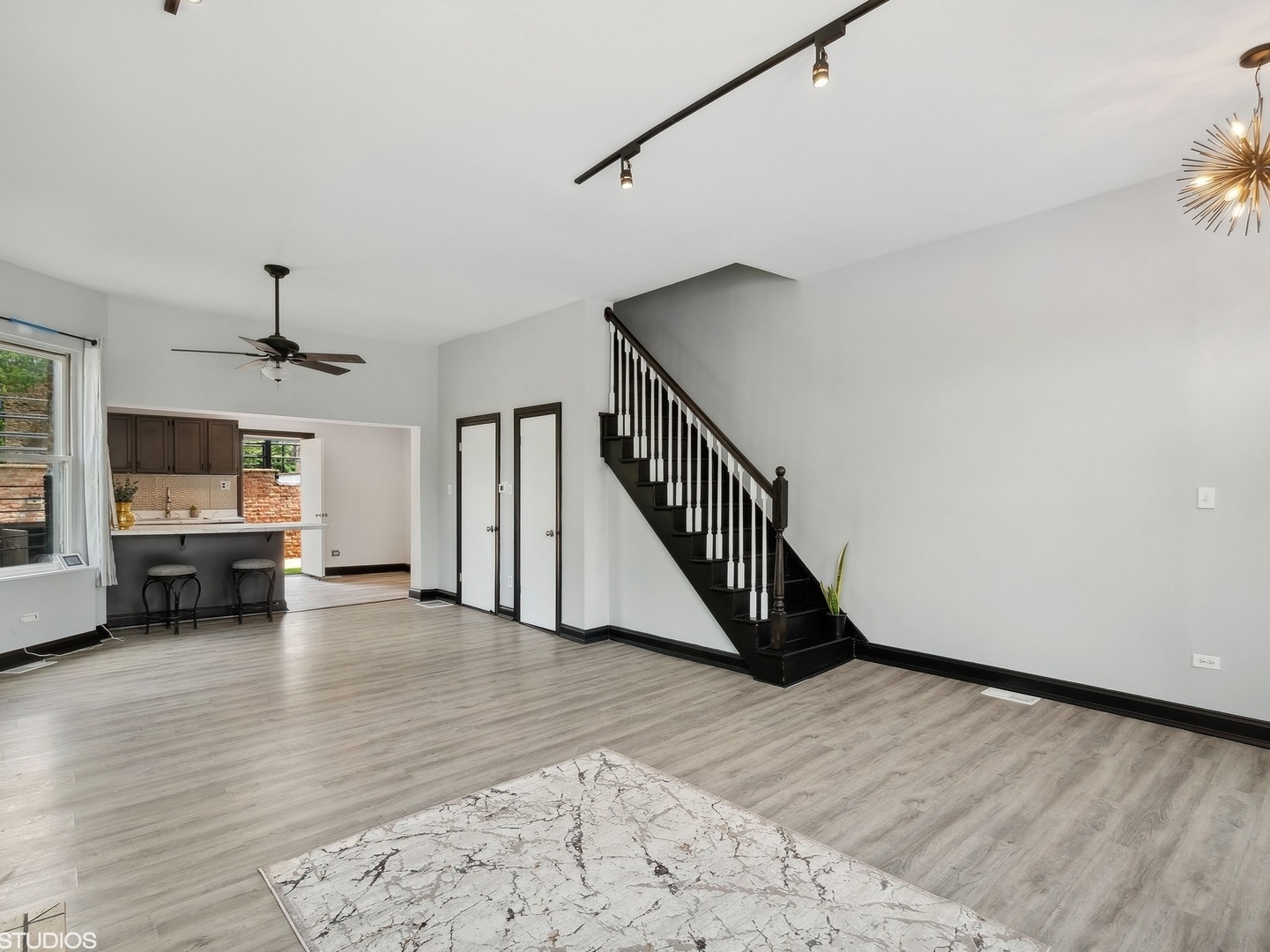 709 S Sacramento Boulevard Property Photo 2