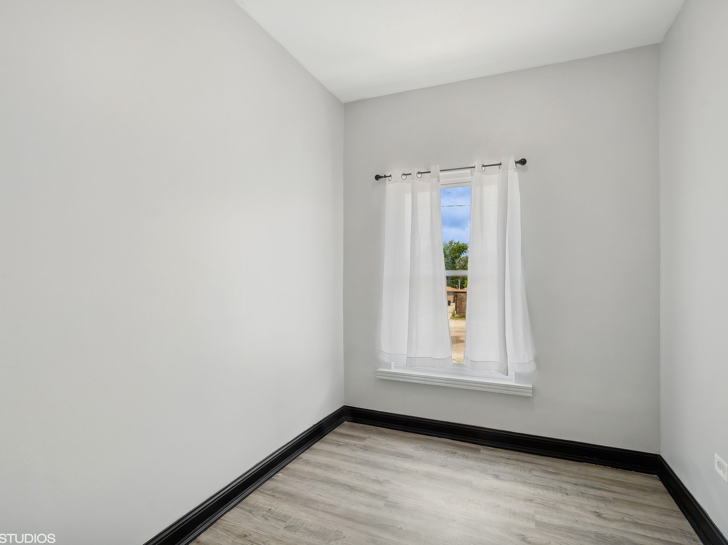 709 S Sacramento Boulevard Property Photo 11