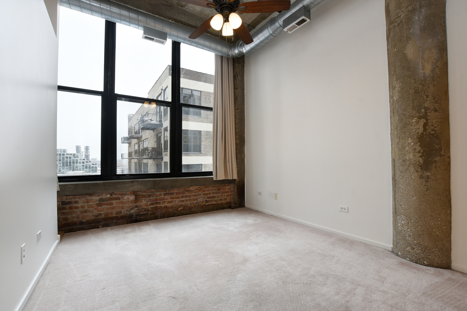 1516 S Wabash Avenue 708 Property Photo 9