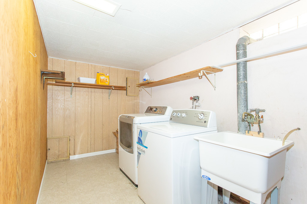 7407 N California Avenue Property Photo 20
