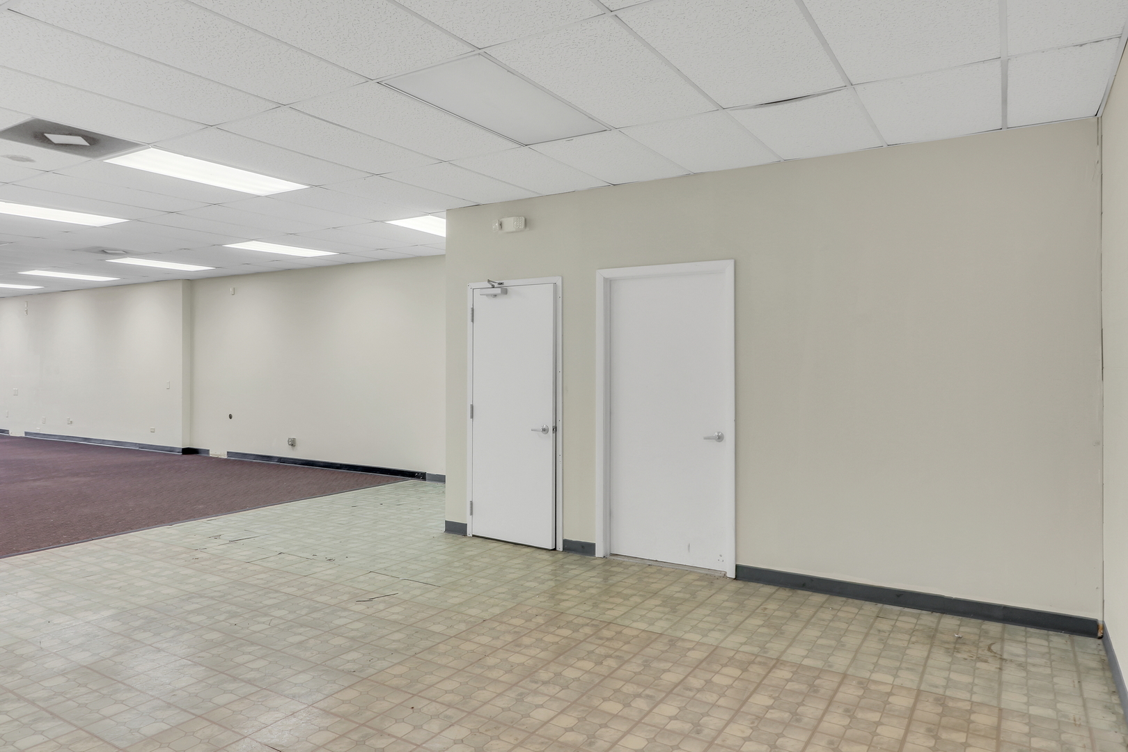 1500 S Lake Street Property Photo 19