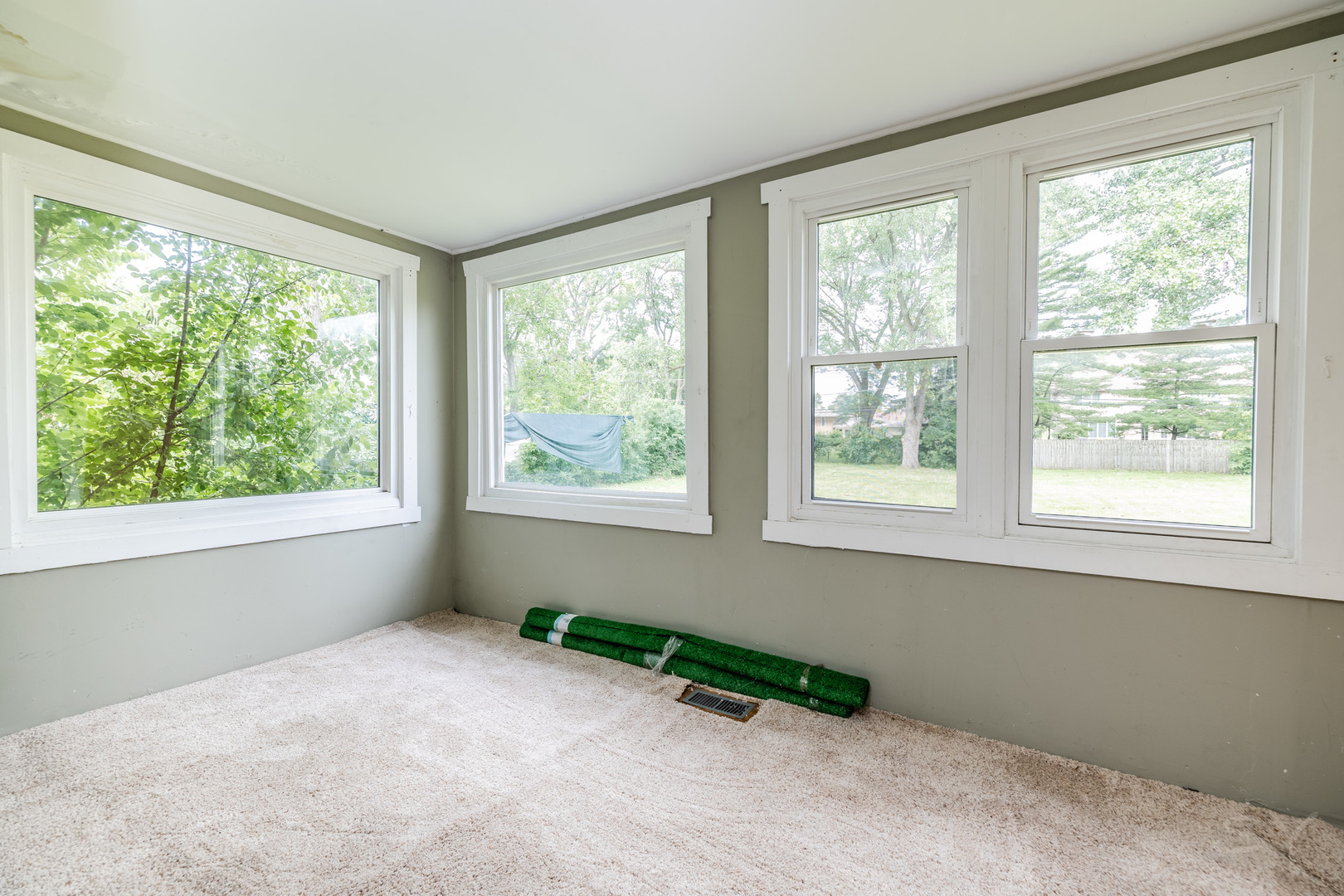 5604 S Madison Avenue Property Photo 10