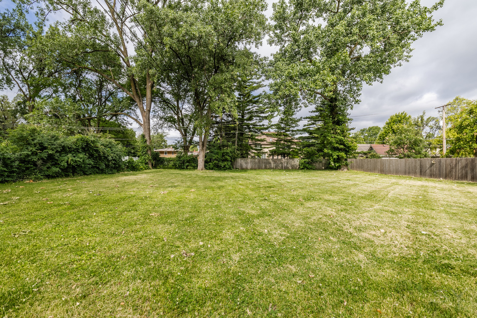 5604 S Madison Avenue Property Photo 13