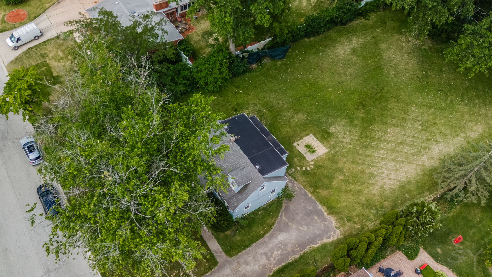 5604 S Madison Avenue Property Photo 16