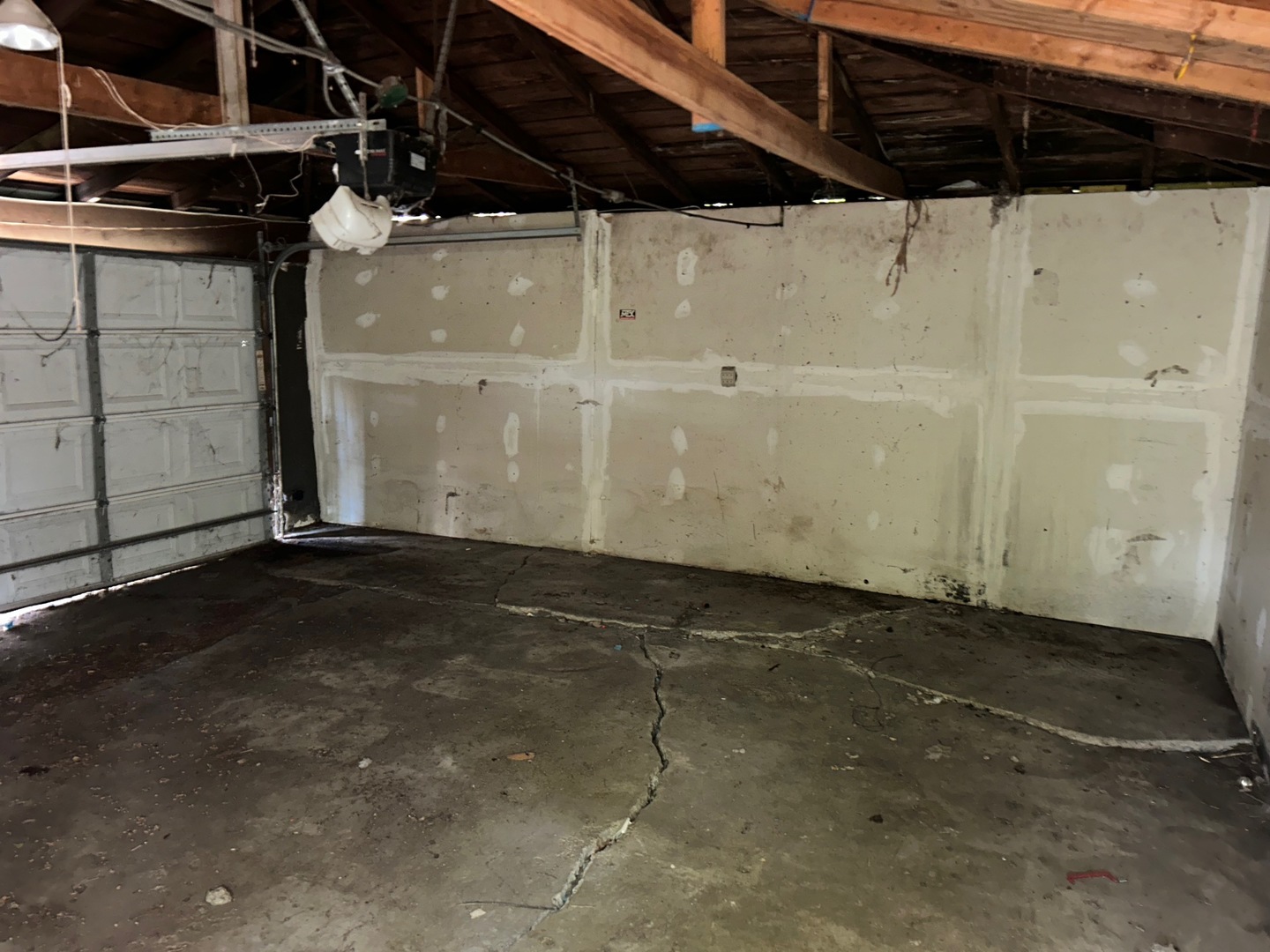 7547 S Hamilton Avenue Property Photo 6