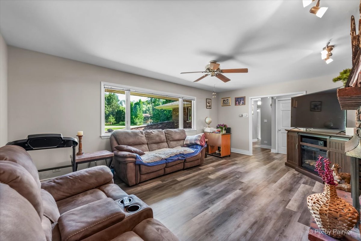 1219 Forest Drive Property Photo 12