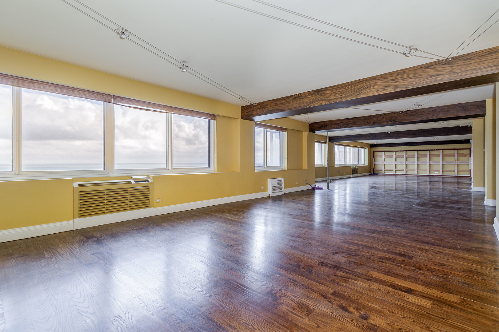 1440 N Lake Shore Drive 22abcd Property Photo 11