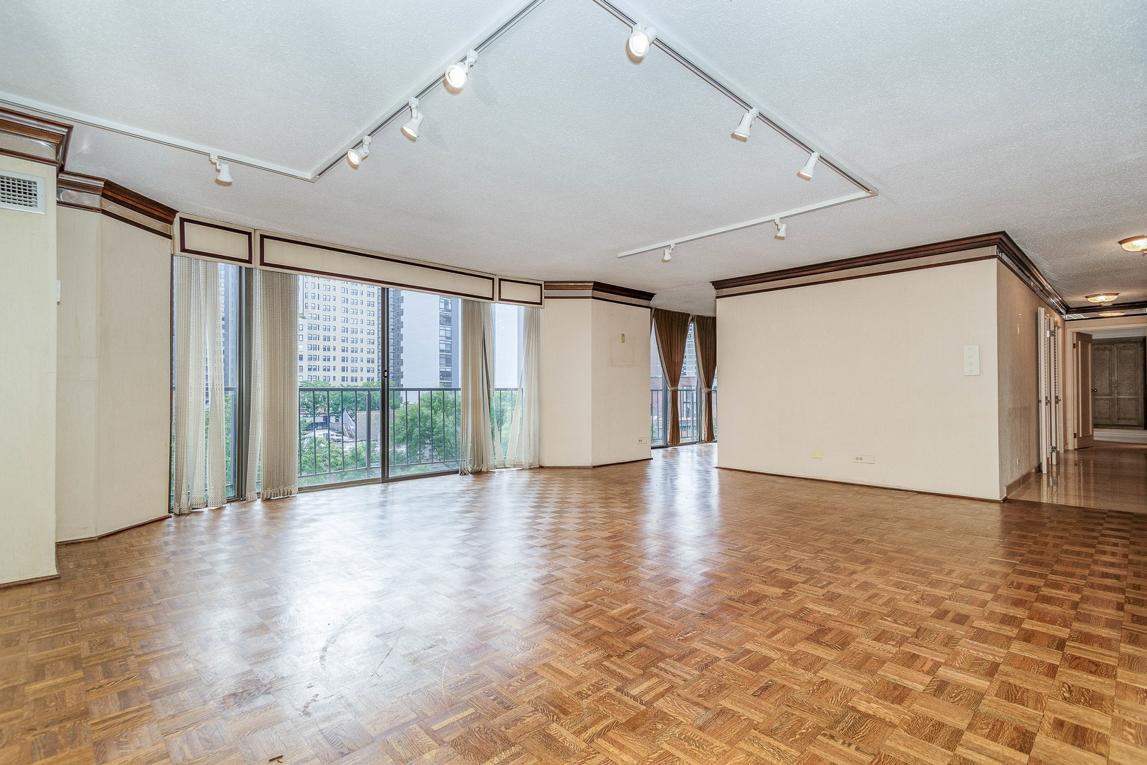 1440 N State Parkway 7d Property Photo 12