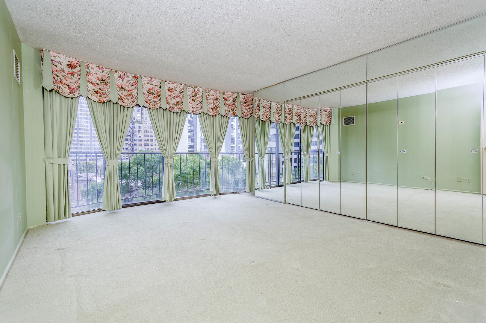 1440 N State Parkway 7d Property Photo 26