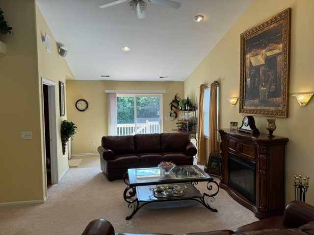 2819 Sun Valley Drive Property Photo 4