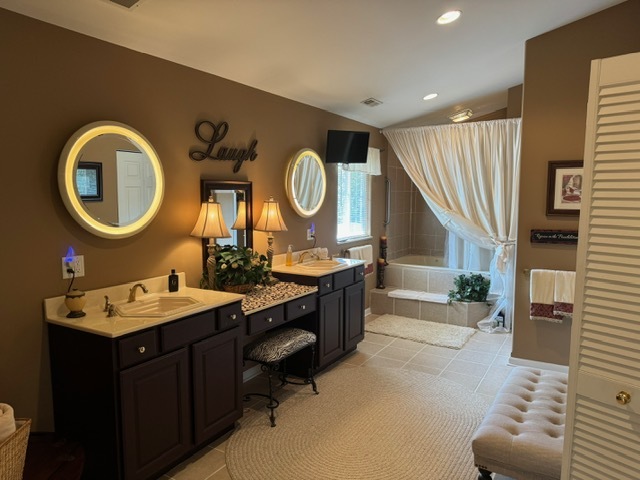 2819 Sun Valley Drive Property Photo 5