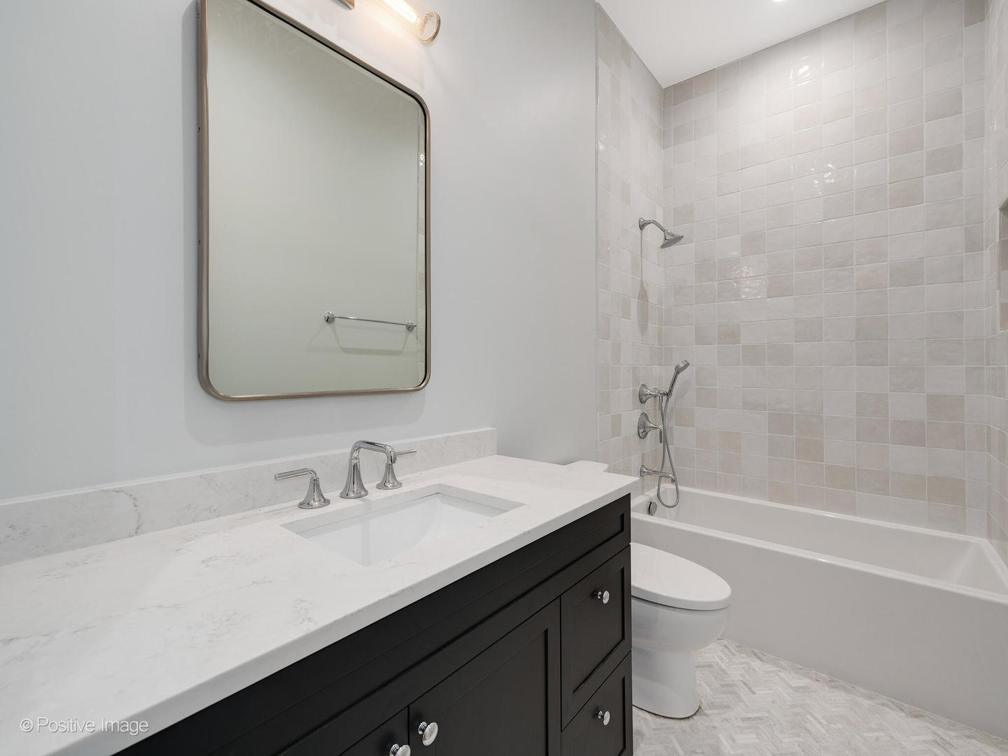 3511 N Bosworth Avenue 1w Property Photo 22