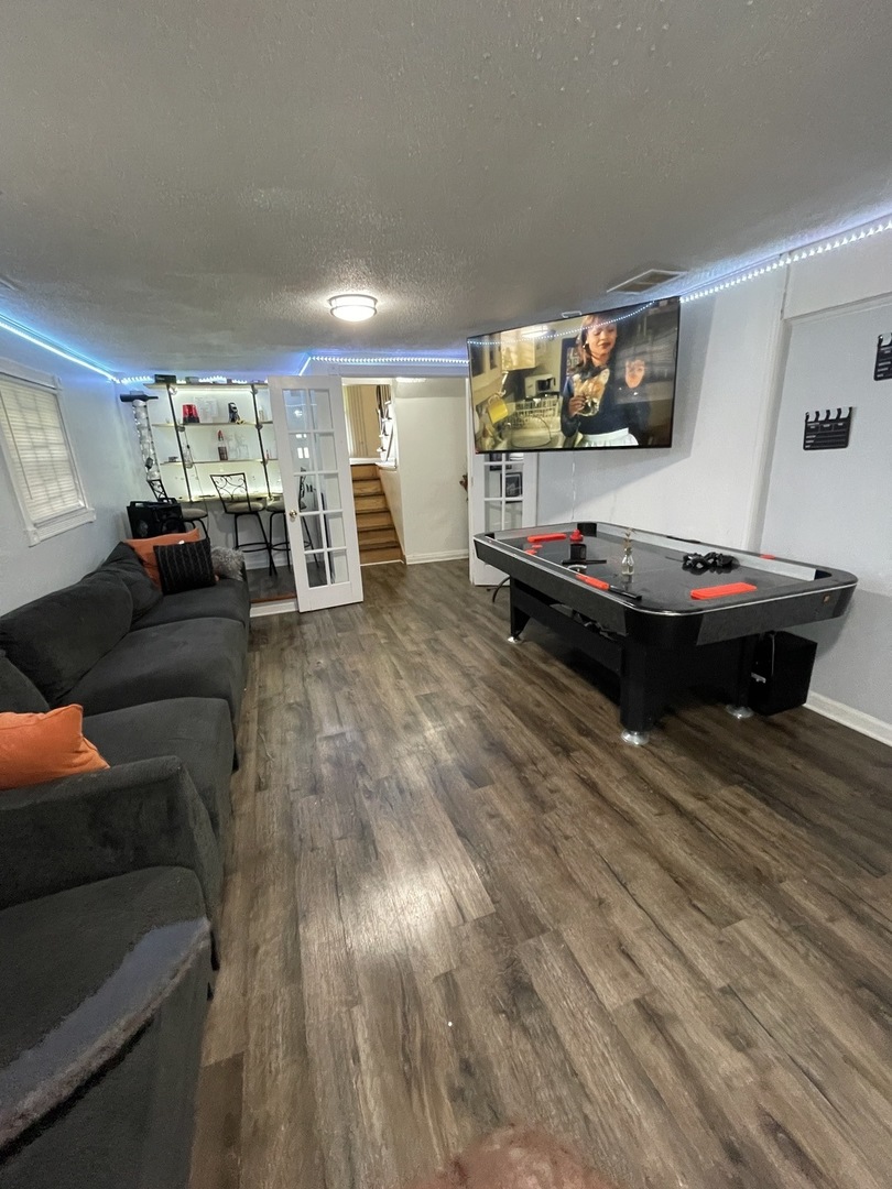 15937 Ashland Avenue Property Photo 18
