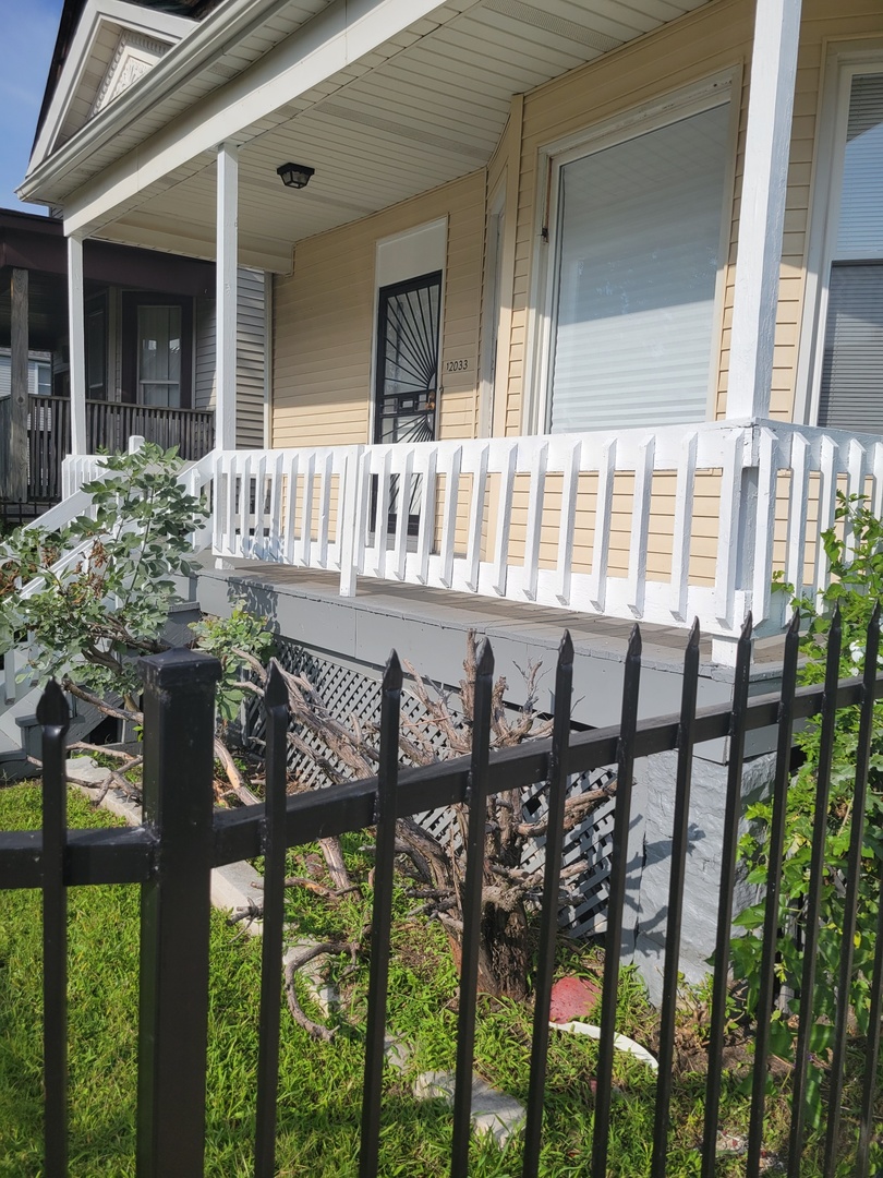 12033 S Wallace Street Property Photo 3